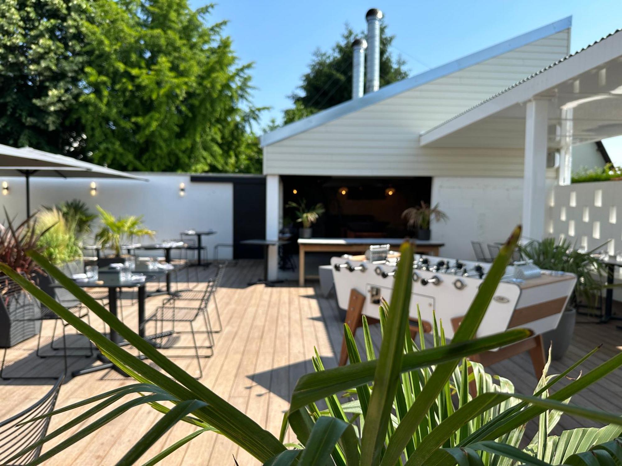 Logis Hotel & Restaurant Le Vert Bocage Franqueville-Saint-Pierre Exterior foto